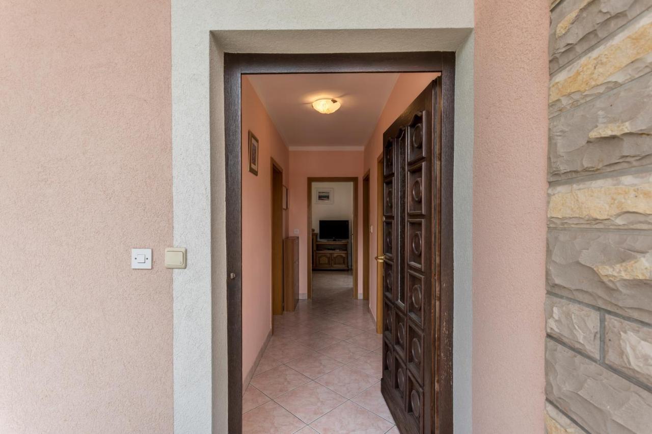 Apartmani Prkacin Трогир Екстериор снимка