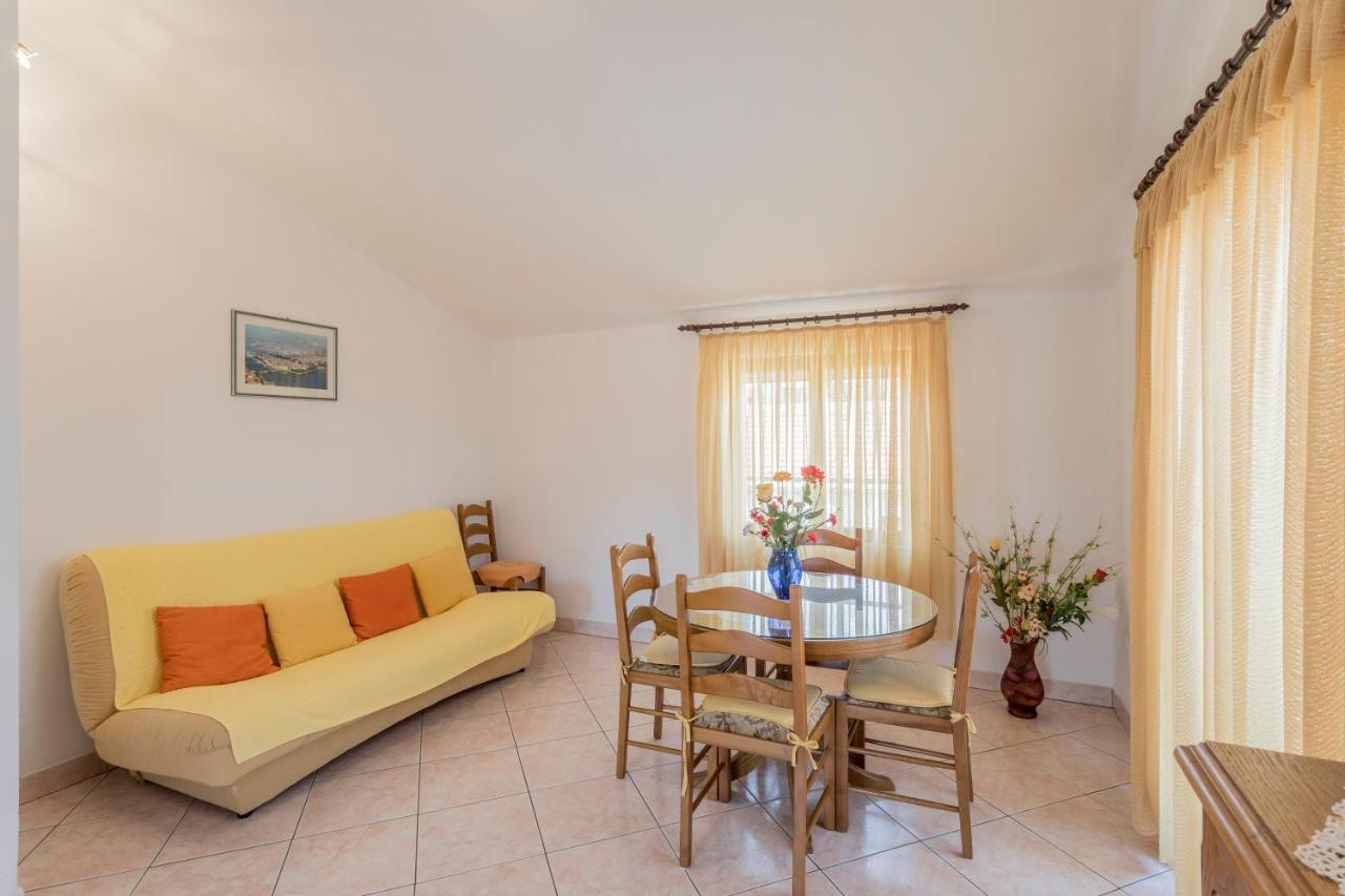 Apartmani Prkacin Трогир Екстериор снимка