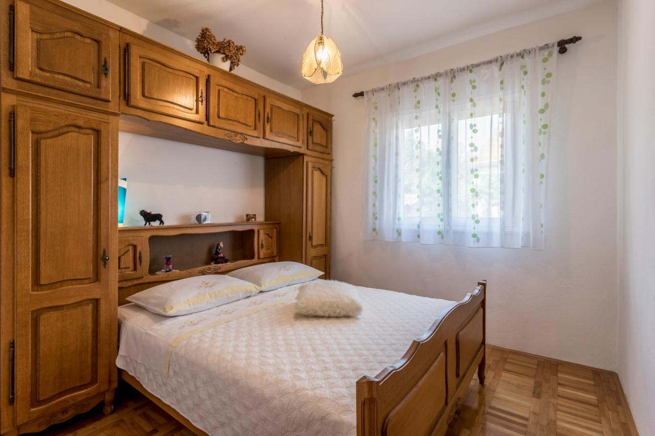 Apartmani Prkacin Трогир Екстериор снимка